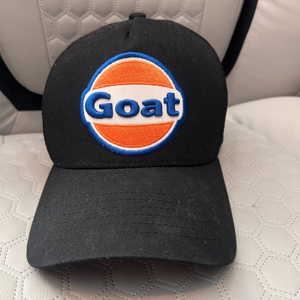 Muka Goat Trucker Hat, Cap SnapBack adjustable, black, new